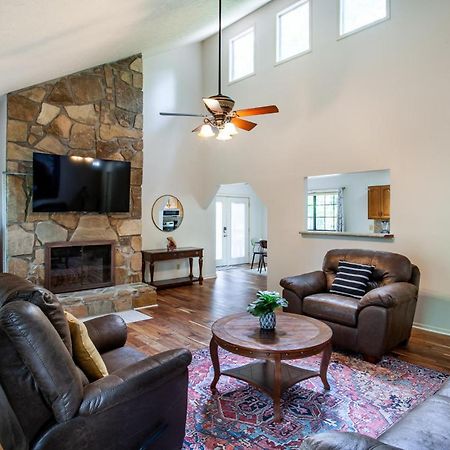 Little Cub Cottage - Mtn Views & Community Pools Gatlinburg Extérieur photo