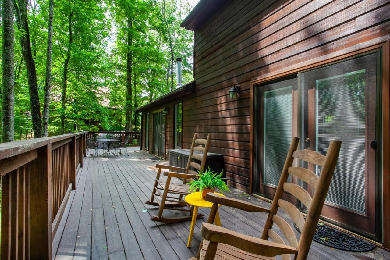 Little Cub Cottage - Mtn Views & Community Pools Gatlinburg Extérieur photo