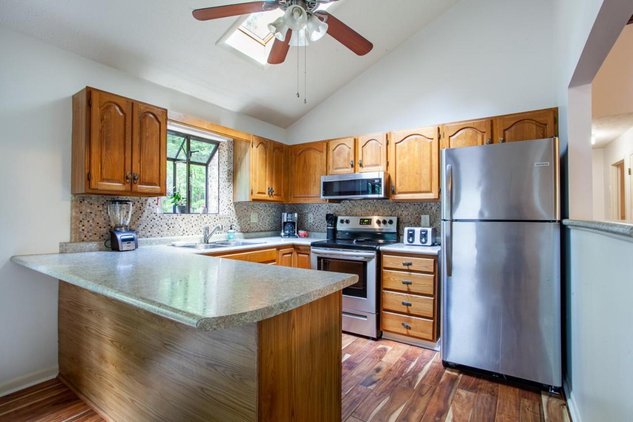 Little Cub Cottage - Mtn Views & Community Pools Gatlinburg Extérieur photo