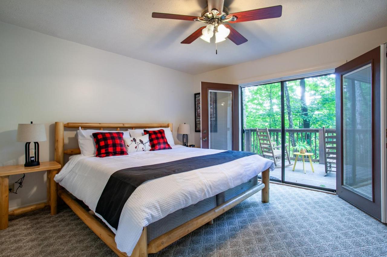 Little Cub Cottage - Mtn Views & Community Pools Gatlinburg Extérieur photo