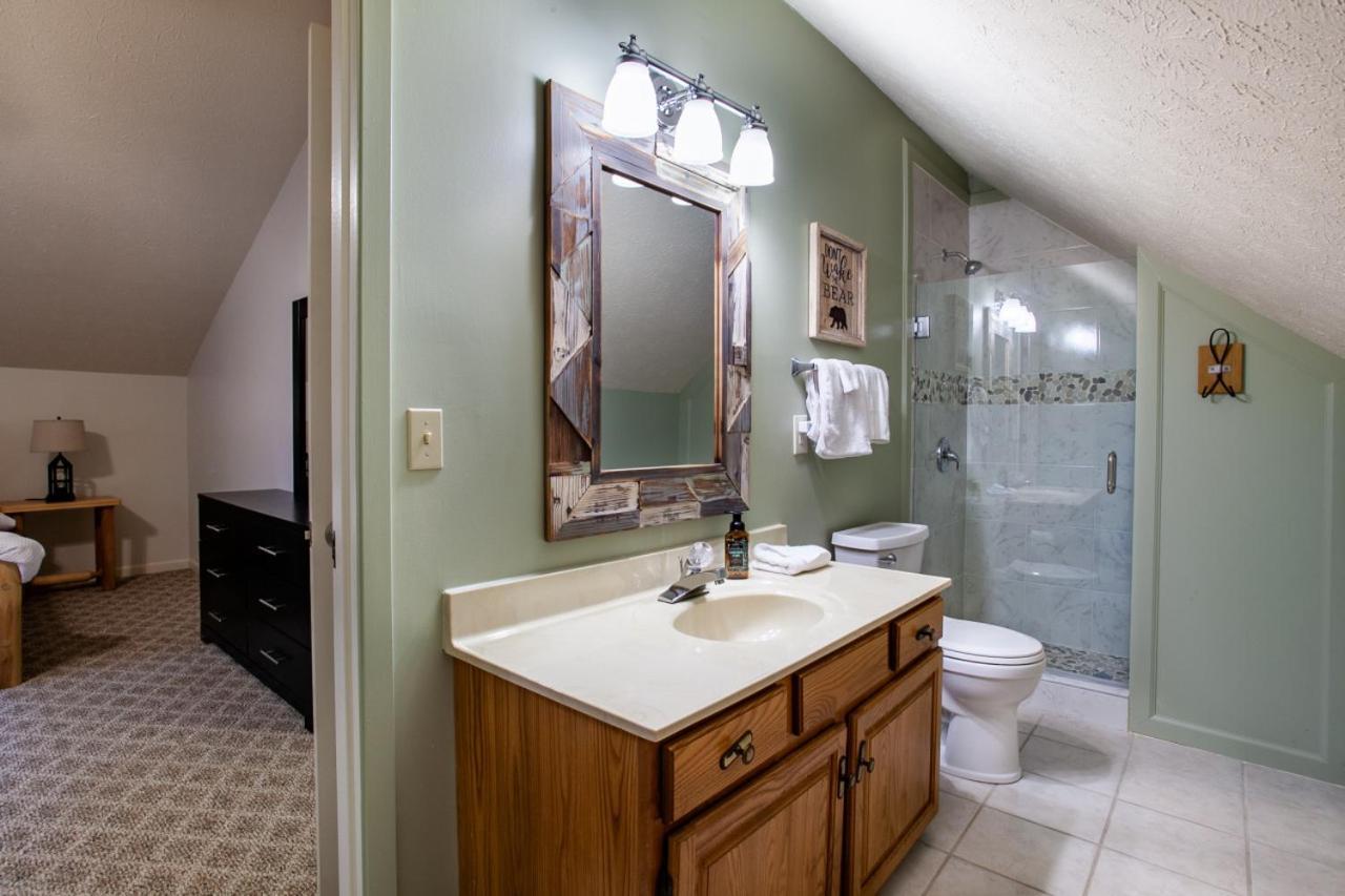 Little Cub Cottage - Mtn Views & Community Pools Gatlinburg Extérieur photo