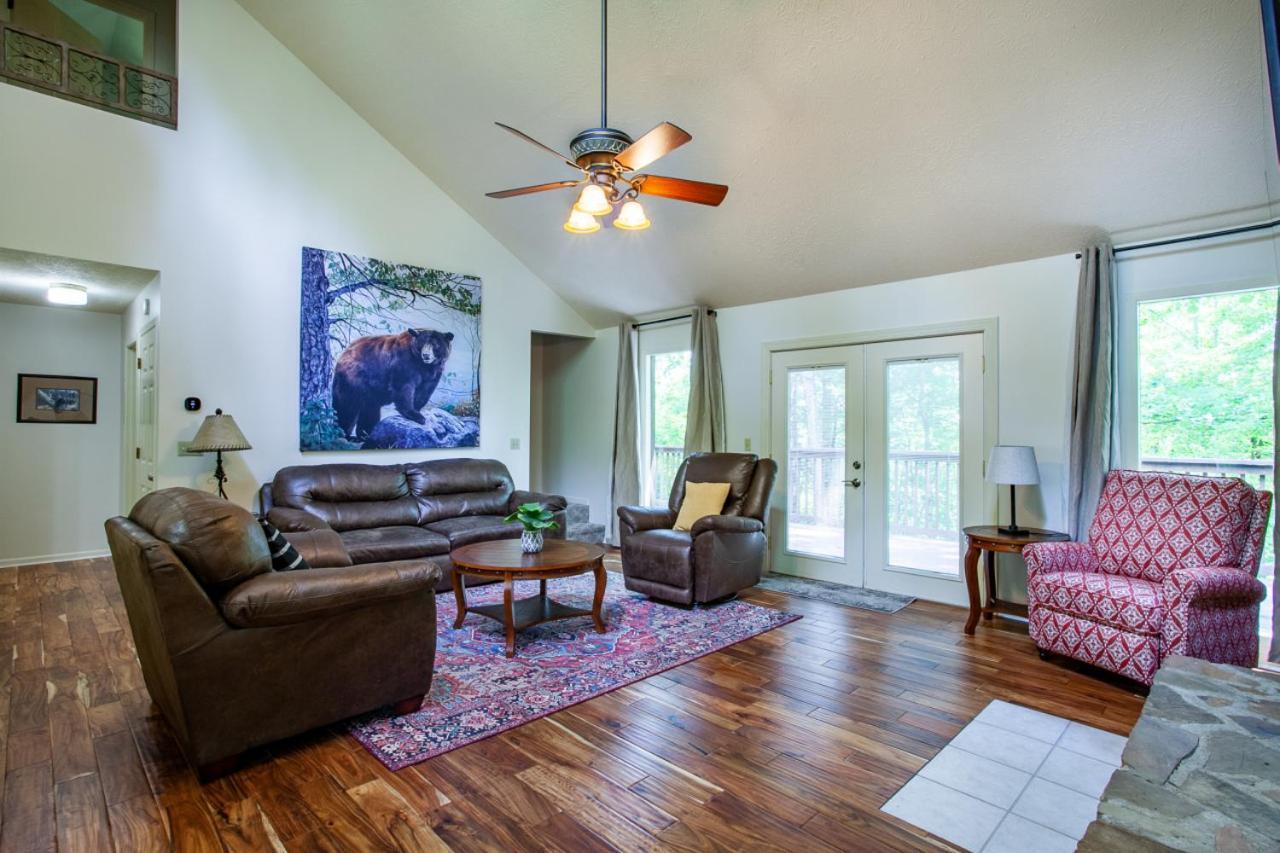 Little Cub Cottage - Mtn Views & Community Pools Gatlinburg Extérieur photo